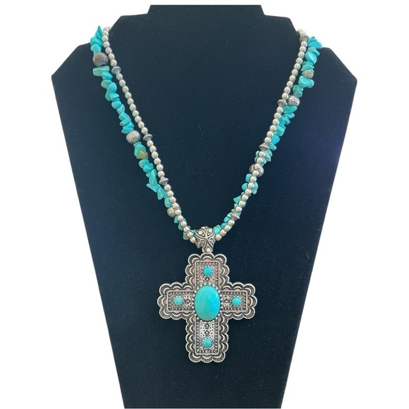 NWT WOMEN'S WESTERN NECKLACE, BRACELET, EARRING BUNDLE - Picture 2 of 10